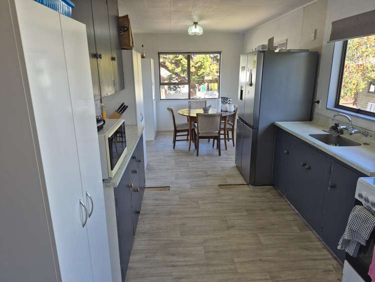 18 Leeton Drive Waipukurau_2