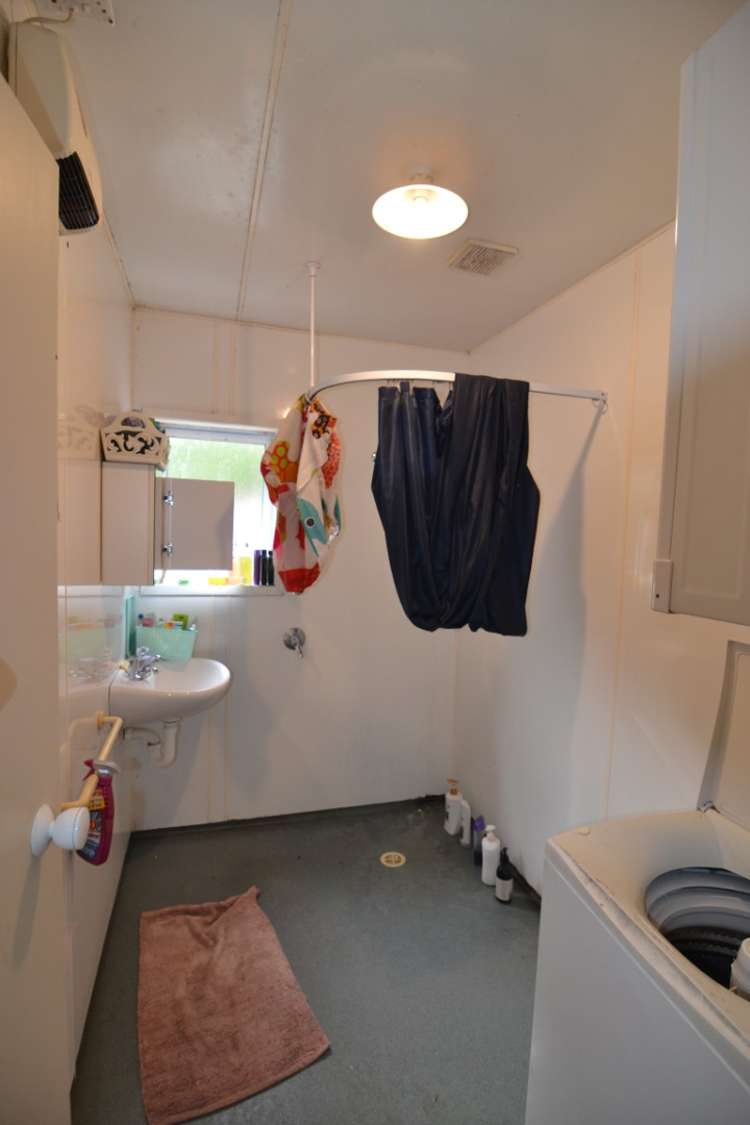 132 Dundas Street 2202_1