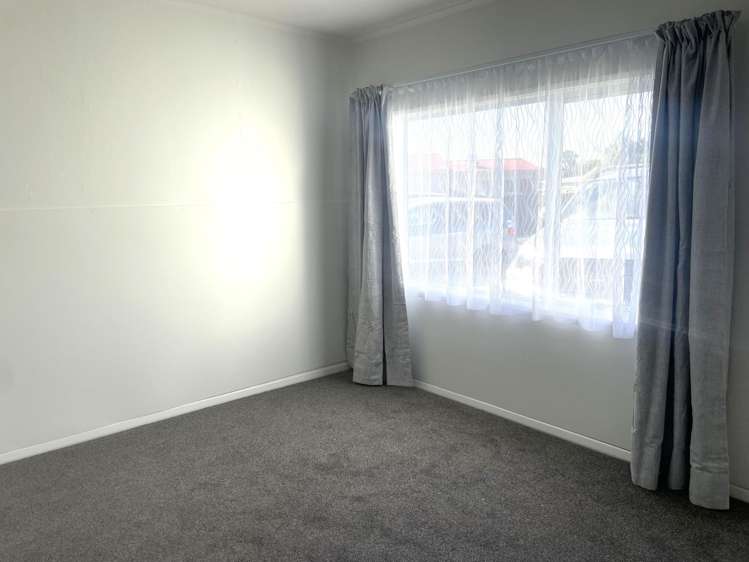  8/20 North Road The Wood_2