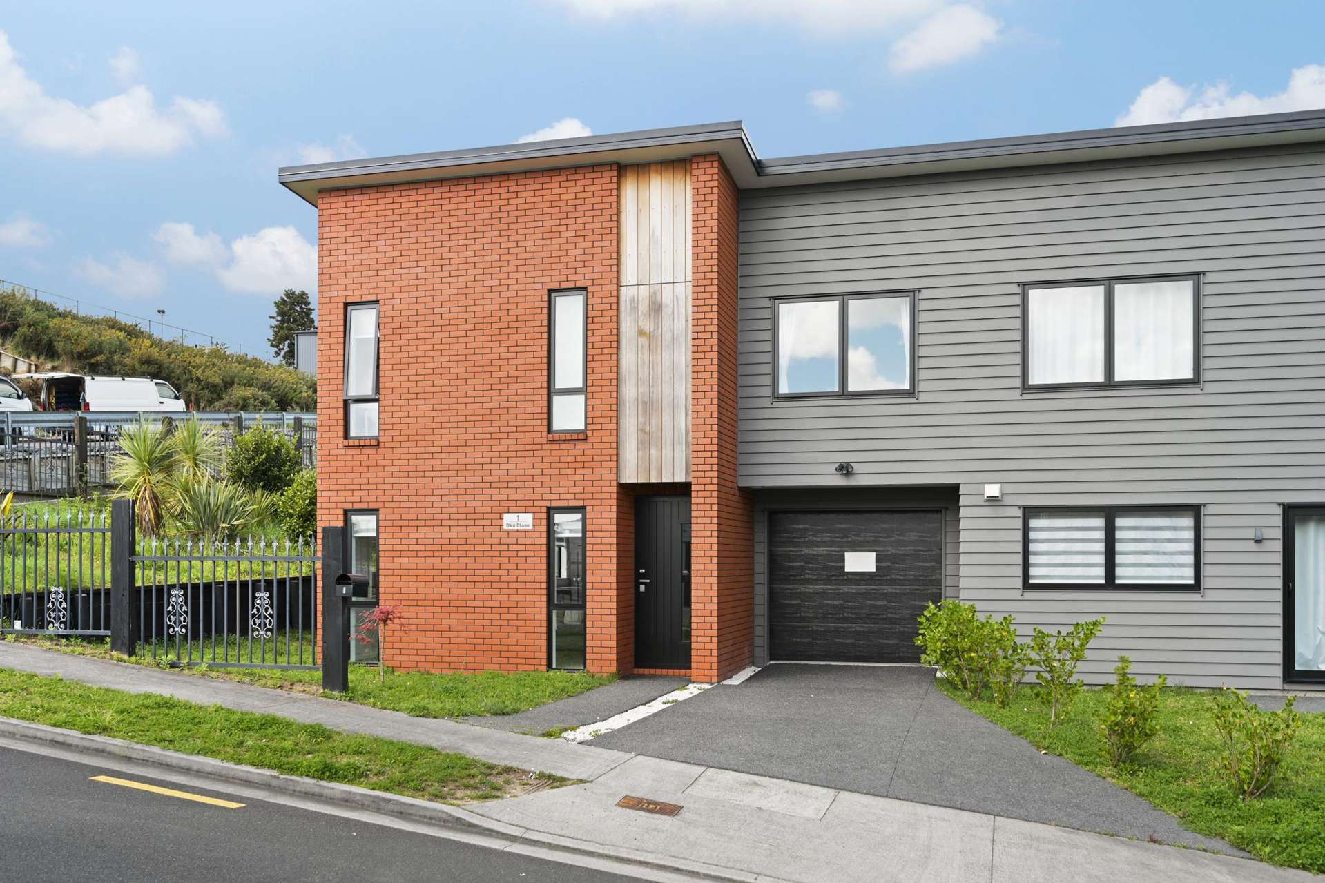 1 Oku Close Hillcrest_0