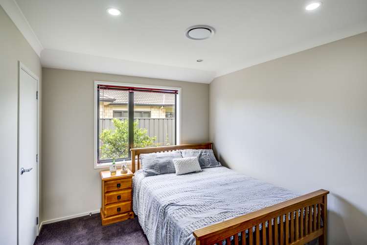 19 Arbuckle Road Frimley_6