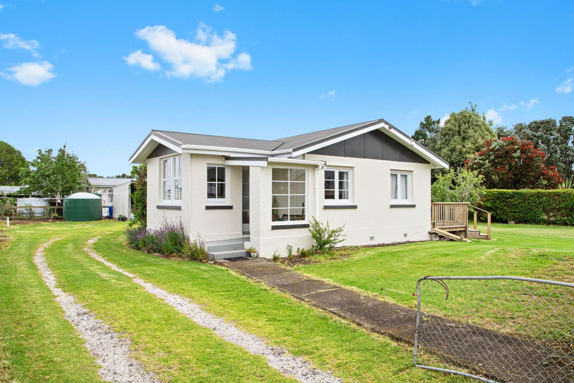 19 Puriri Avenue Kaiaua_0