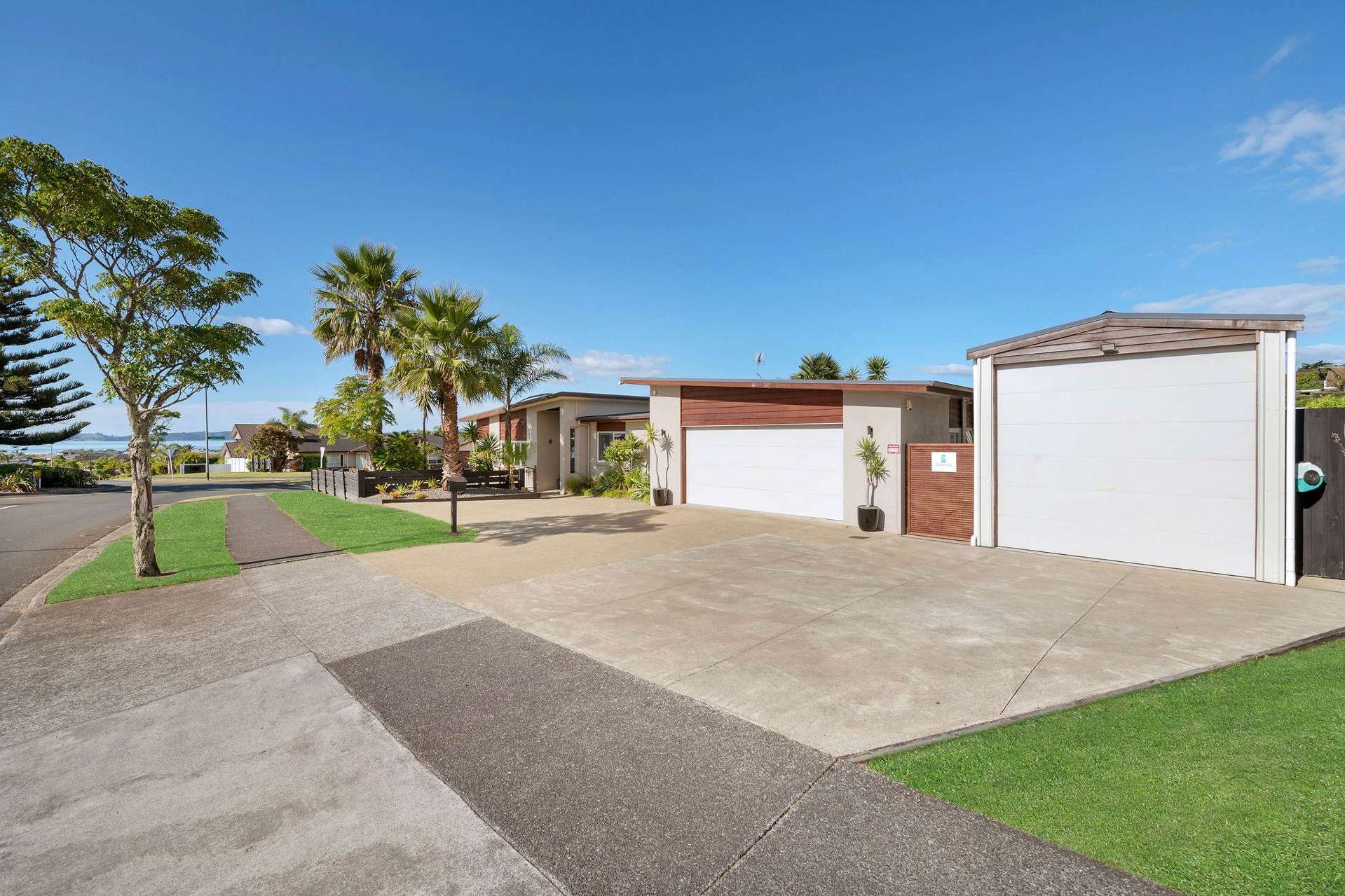 1 Liberty Crescent Beachlands_0