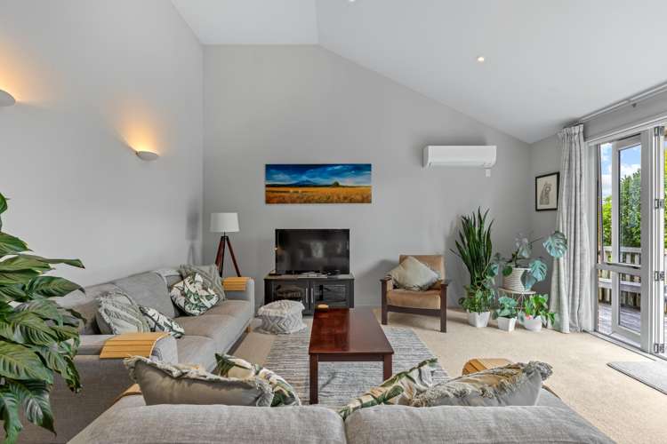 12 Jelas Road Red Beach_7