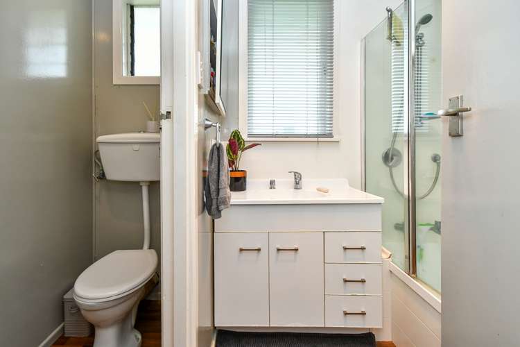 64 Greenmeadows Avenue Manurewa_11