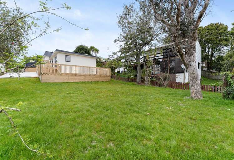 2/612 Beach Road Browns Bay_14