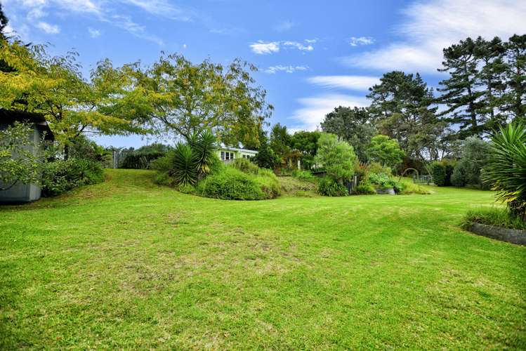 27 Ymca Road Mahia_29