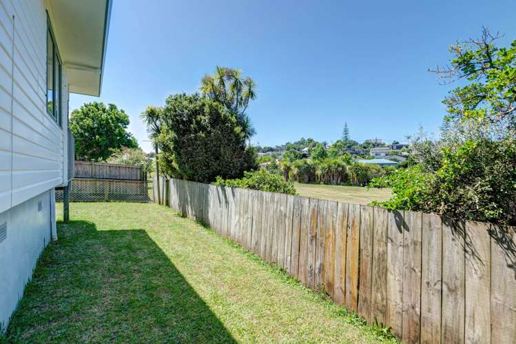 2/65 Charlotte Street Stanmore Bay_15