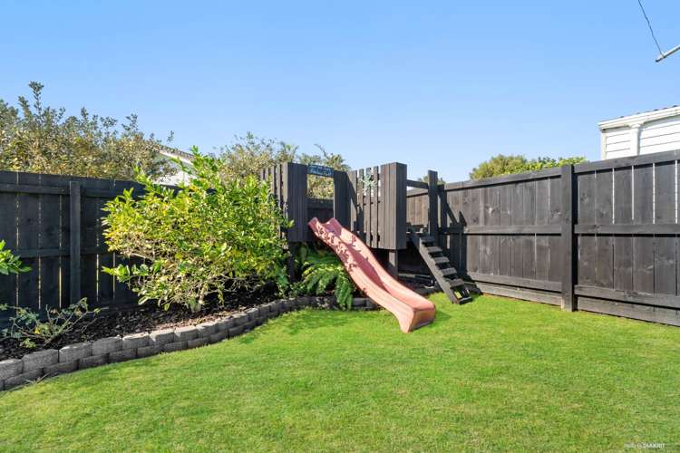 34 Allington Road Massey_17