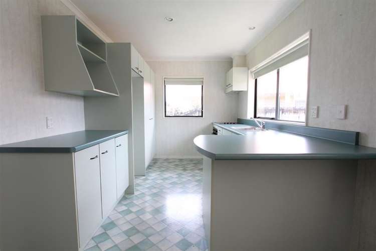 31 Farnborough Drive Nawton_7