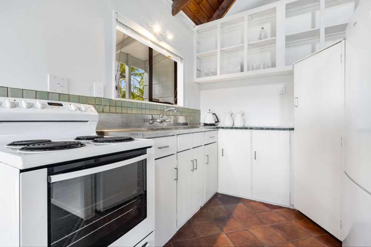 9 Whitecaps Place Hihi_8