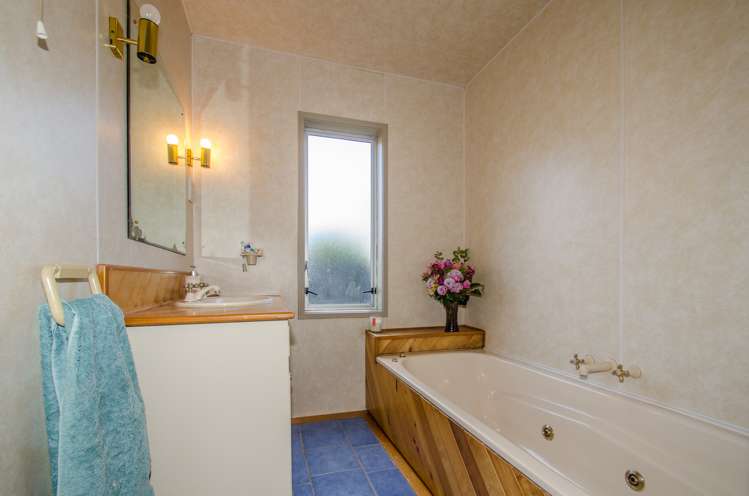 33 Bernard Street Kenmure_9