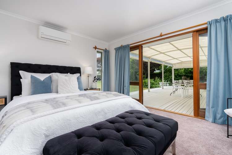 21 Cowley Drive Leamington_9