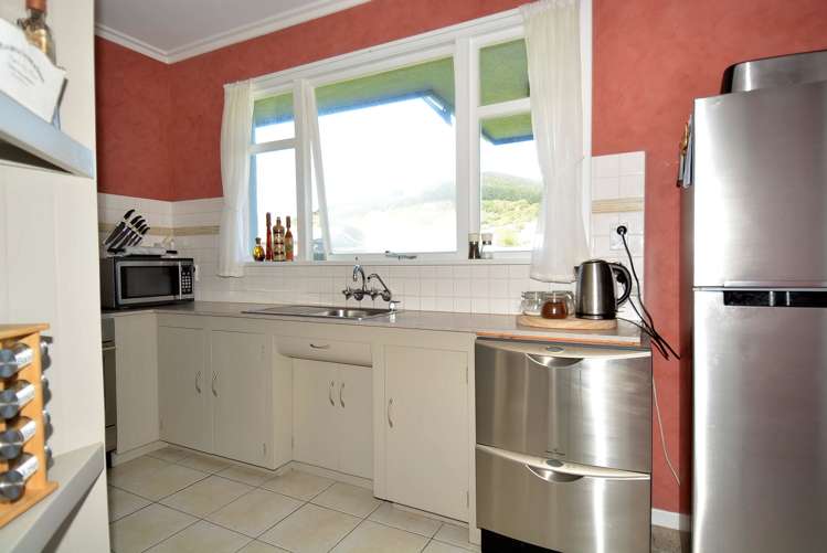 258 Marine Parade Bluff_11