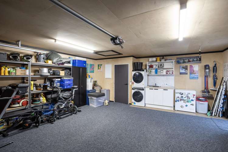 3 Trudi Place Green Island_31