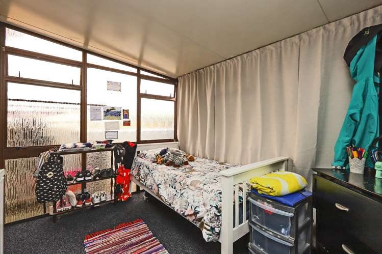 53 Flanders Avenue Onekawa_9