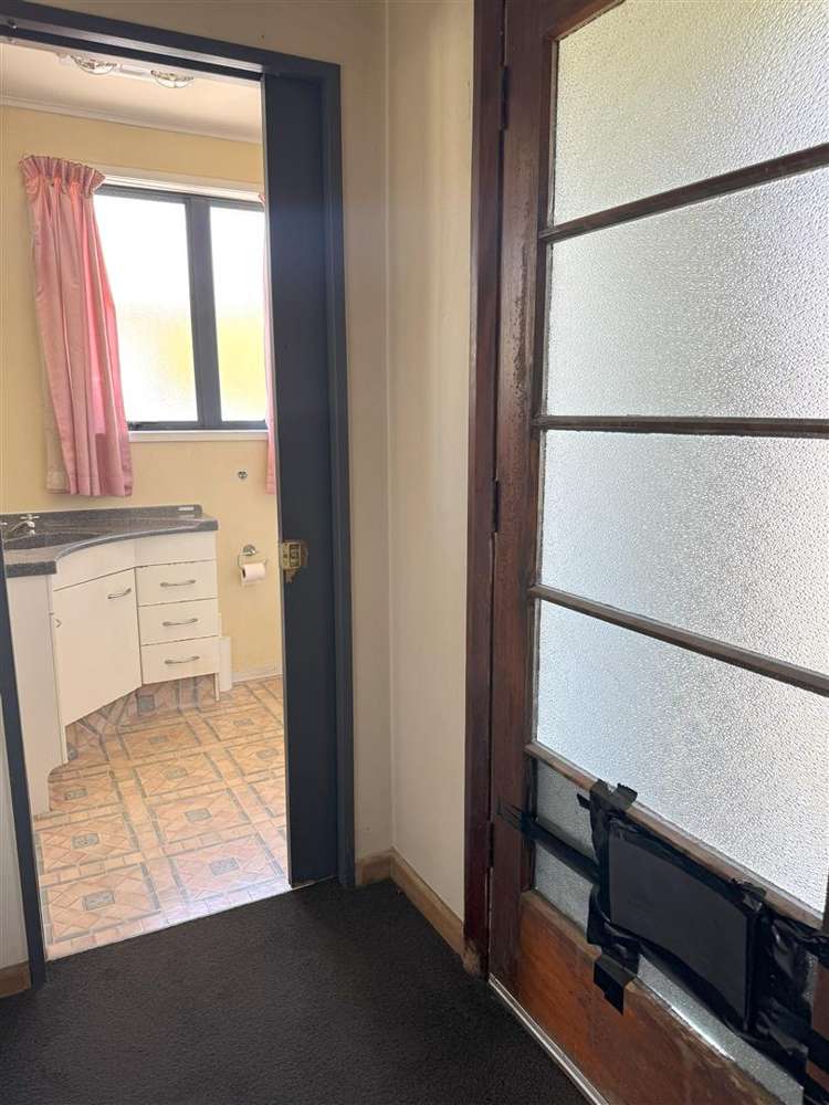 3 Masters Street Greymouth_14