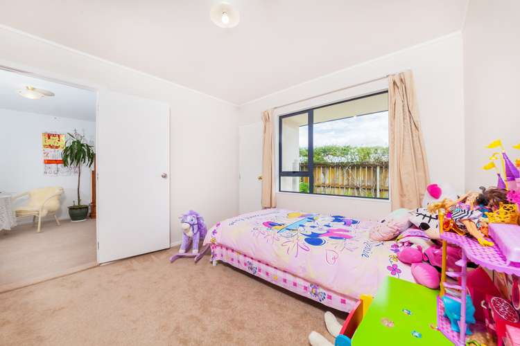 17 Robin Brooke Drive Flat Bush_9