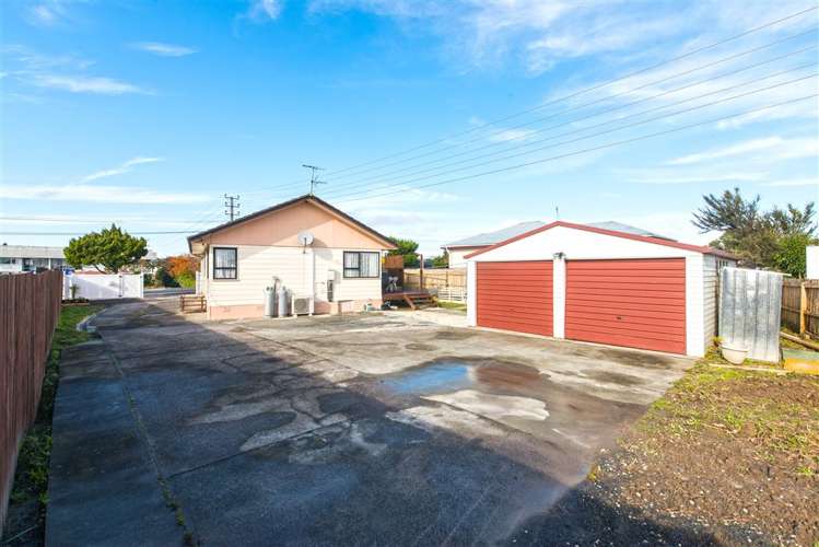 79 Bruce Mclaren Road Henderson_17