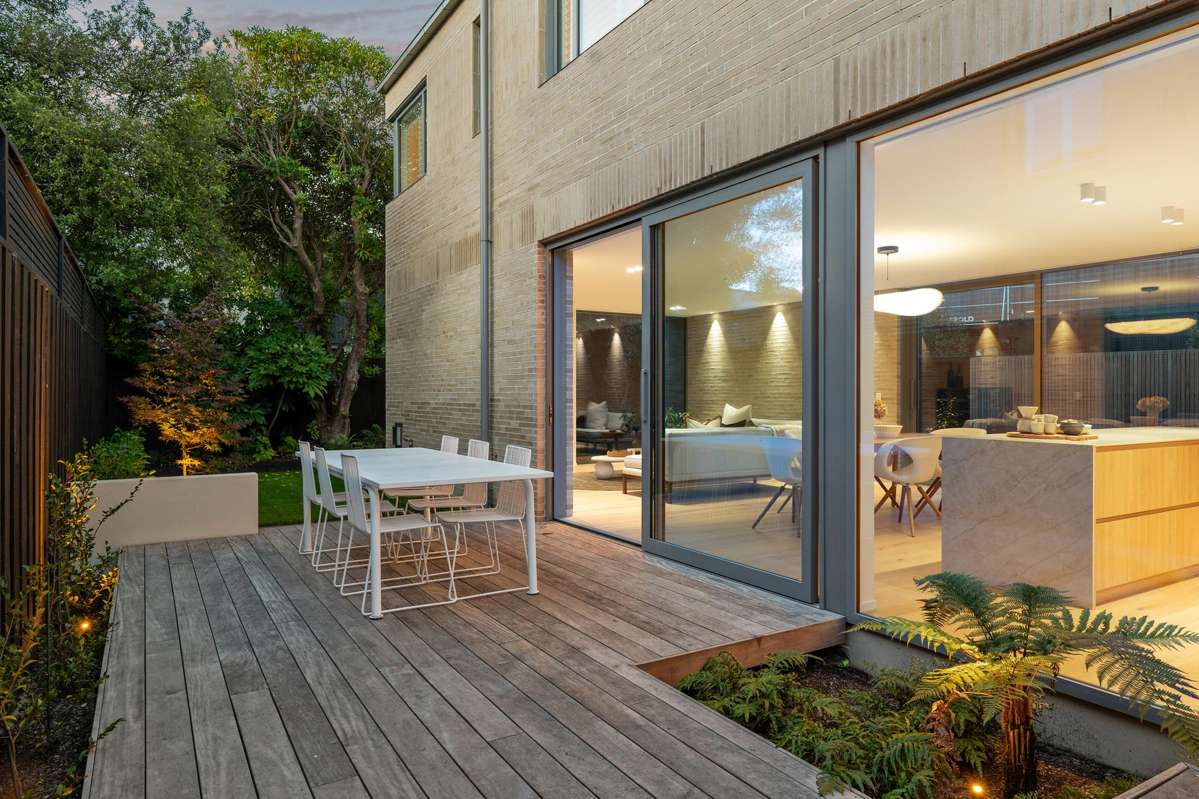 1/88B Hinau Street_2