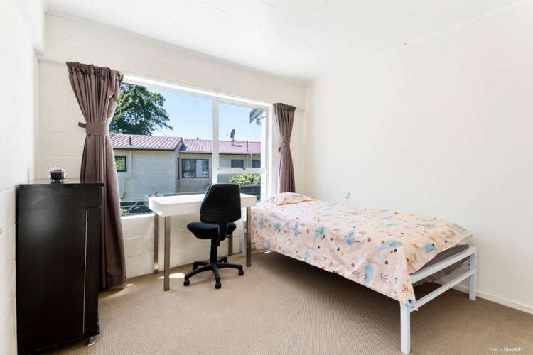 2/17 Murvale Drive Bucklands Beach_7