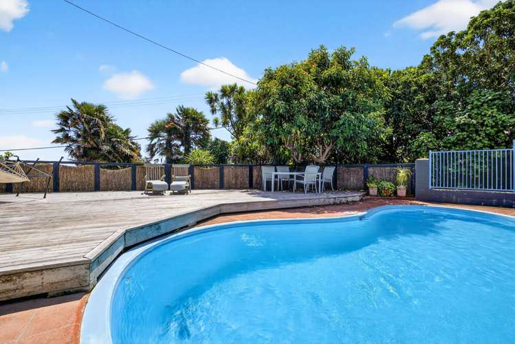 A/280 Motutara Road Muriwai Beach_13