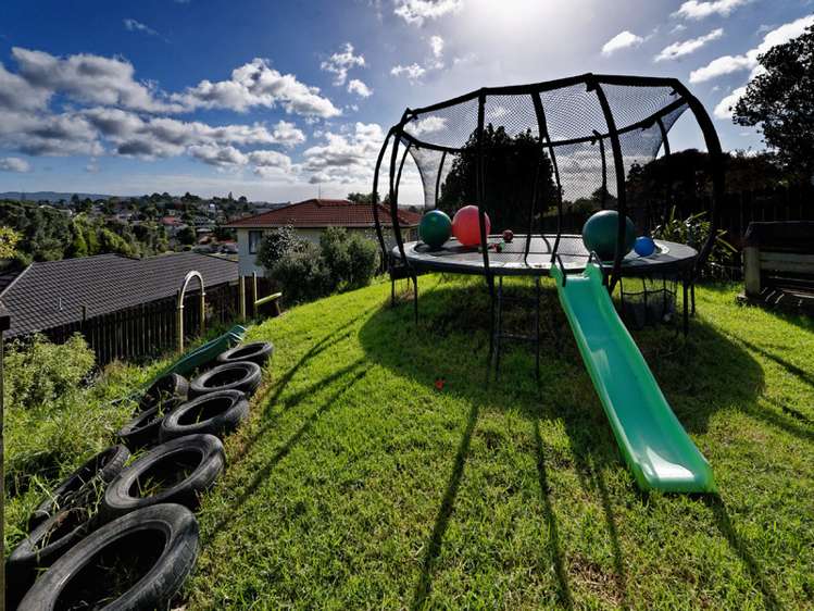 93 Solar Road Glen Eden_9