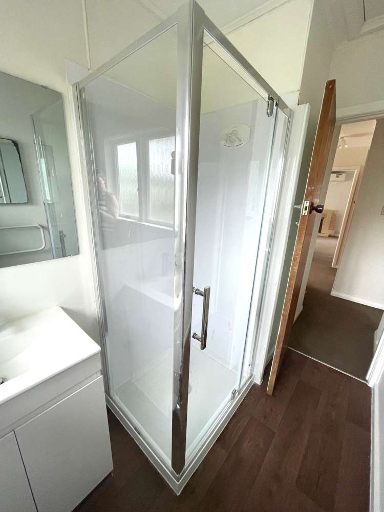 1 Lynwood Road New Lynn_10