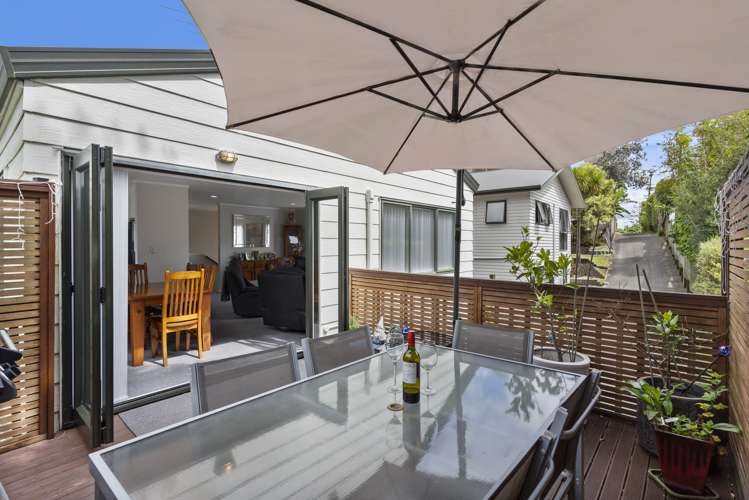 2/245a Rangatira Road Beach Haven_0