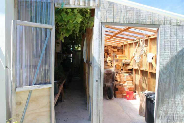 32 Richmond Road Carterton_22