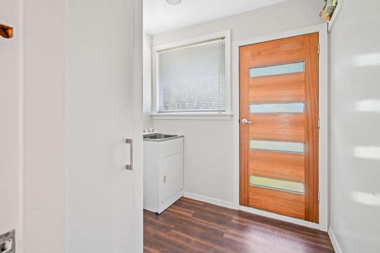 33 West-Watson Avenue Hillmorton_13