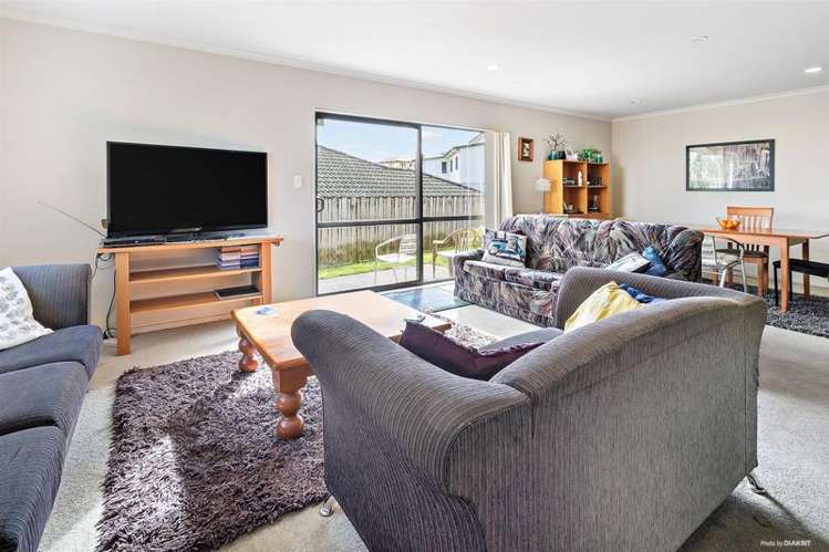 10 Nykki Place Papakura_2