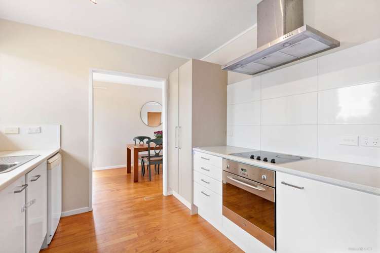 9 Fairdale Place Birkdale_7