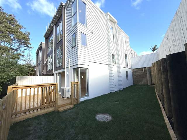 74D Sycamore Drive Sunnynook_2