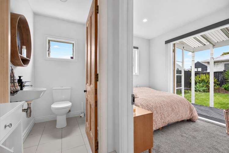 64 Larchwood Avenue Westmere_24