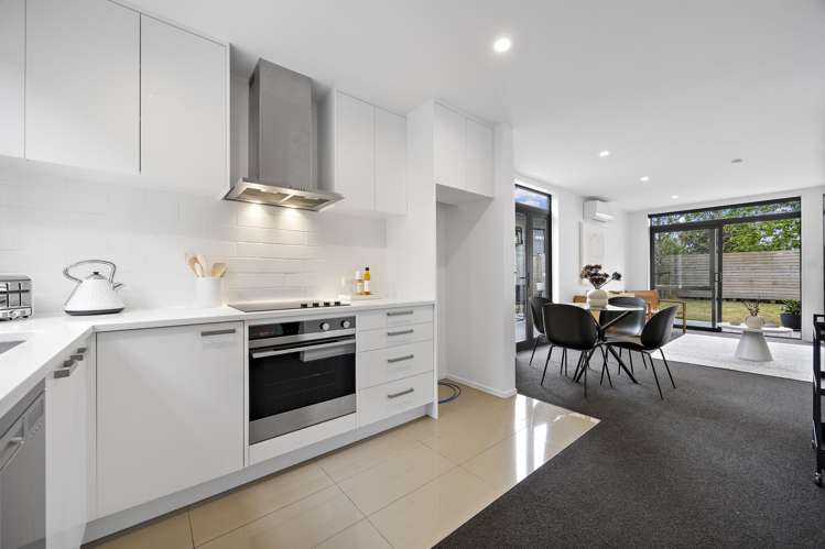 13/15 Chivalry Road Glenfield_8