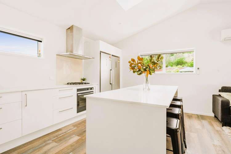 38 Churchill Avenue Richmond_19