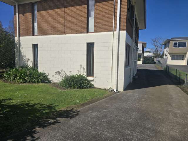 1/1142 New North Road Mount Albert_3