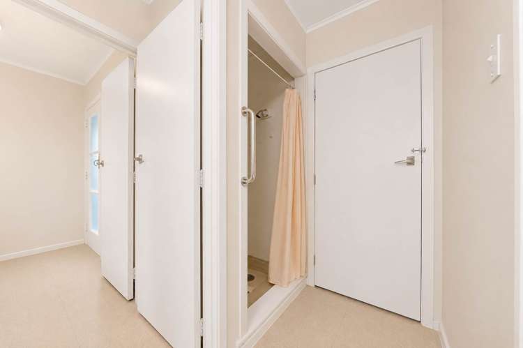 71 Penney Avenue Mt Roskill_15