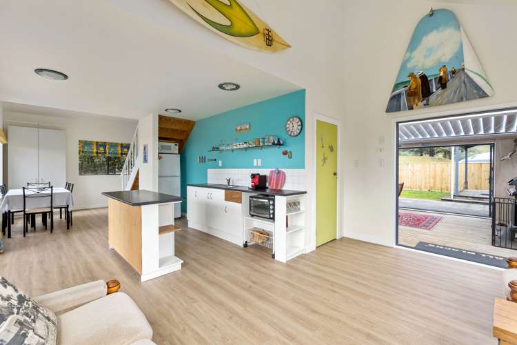 22 Pinedale Crescent Riversdale Beach_5