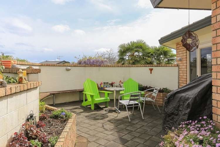 8 Manor Park Drive Pyes Pa_15