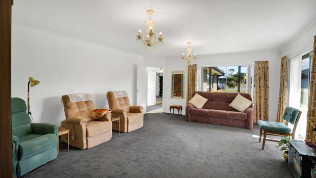 6 Elizabeth Grove Stratford_4