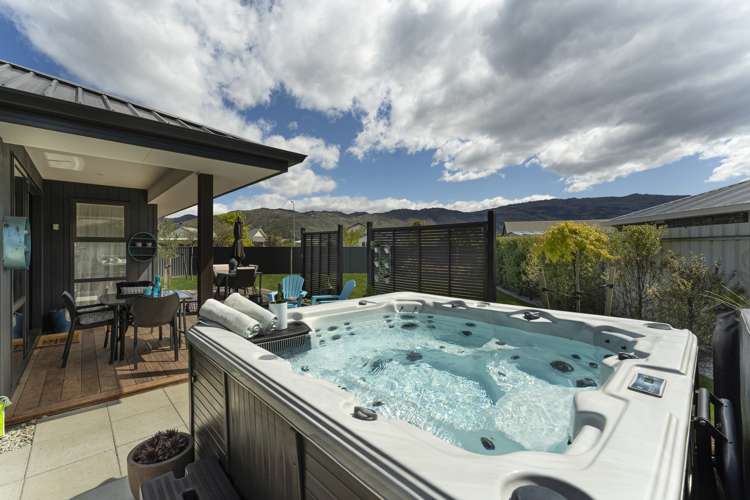 1 Albert Drive Clyde_23