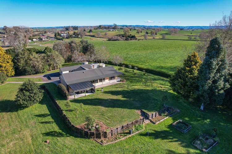 23 Hinewai Road Te Kawa_3