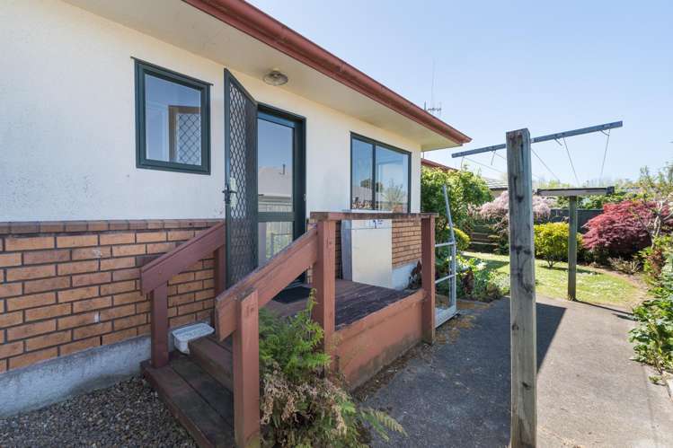 7 Saint Johns Close (off West Street) Feilding_13