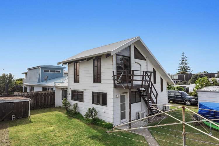 300c Ocean Road Ohope_8