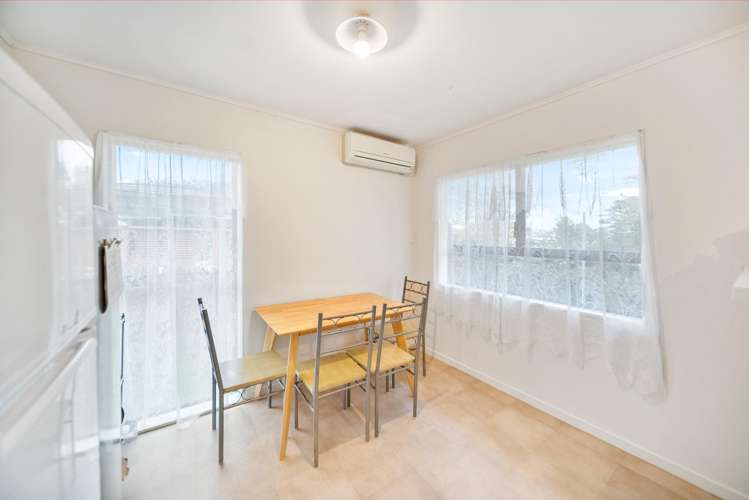 2/33 Gills Avenue Papakura_6