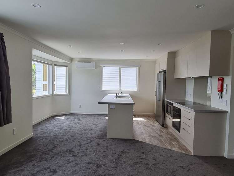 11A Ramsey Place Karori_1