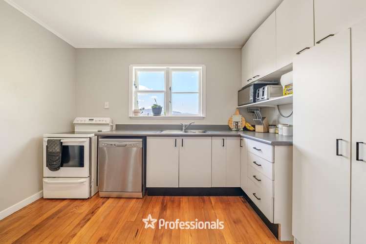 8 Harlow Grove Wainuiomata_15