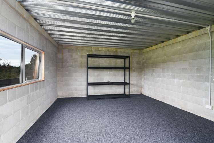 4 Sretlaw Place Brockville_24